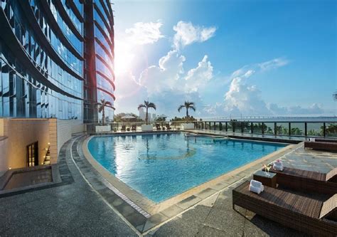 grand bay hotel zhuhai.